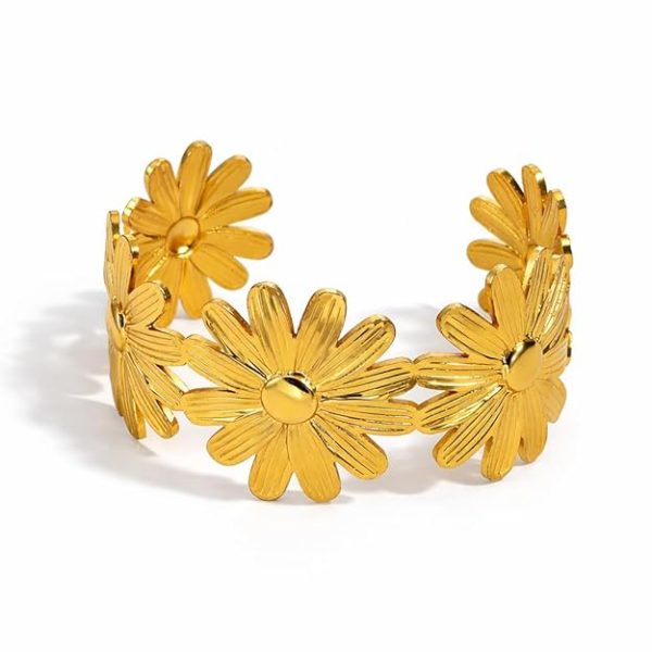 18K Gold Plated Flower Cuff Bracelet for Women Stainless Steel Open Adjustable Bangle Daisy Design PVD Gold Finish Fashion Jewelry for Party Wedding Gift